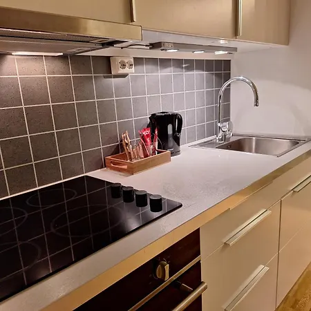 And Comfortable In Leilighet